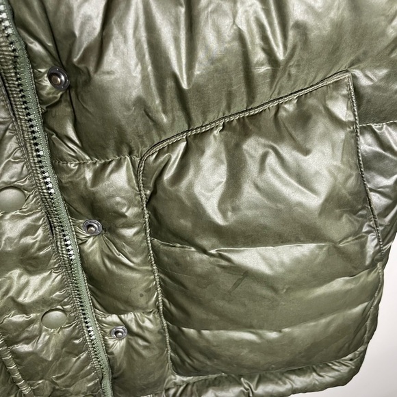 Patagonia Green Puffer Jacket - Picture 5 of 7